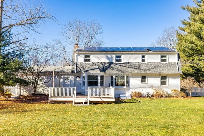 Foto del edificio - 42 Valley View Ln