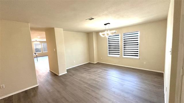 Building Photo - 817 Lark Dr