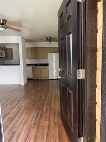 Building Photo - 3022 Forest Ln