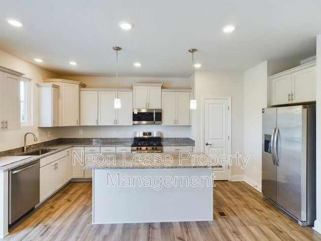 Building Photo - 35315 Wright Way