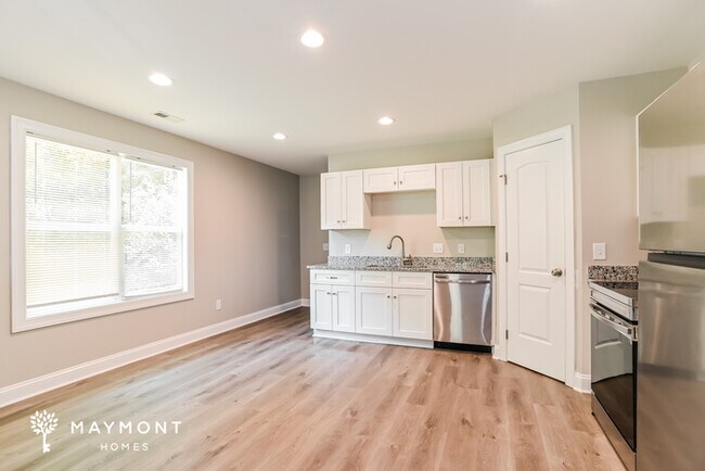 Building Photo - Stunning 3-Bedroom Home in Concord