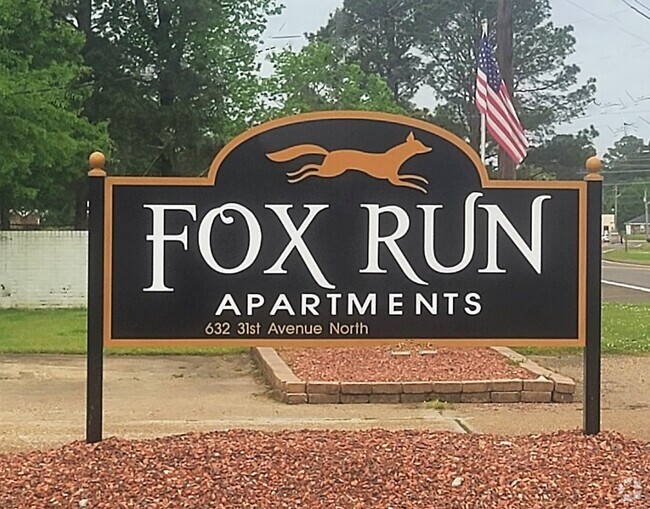 Building Photo - Fox Run Apartments