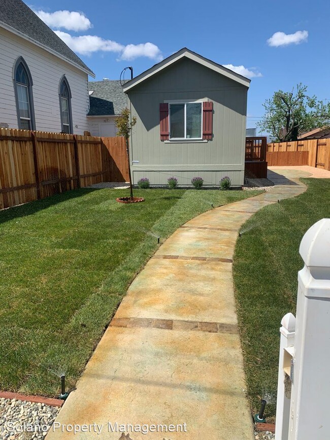 Foto del edificio - 2 br, 1 bath House - 6103 B St
