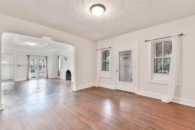Foto del edificio - 1769 SW 24th Ter