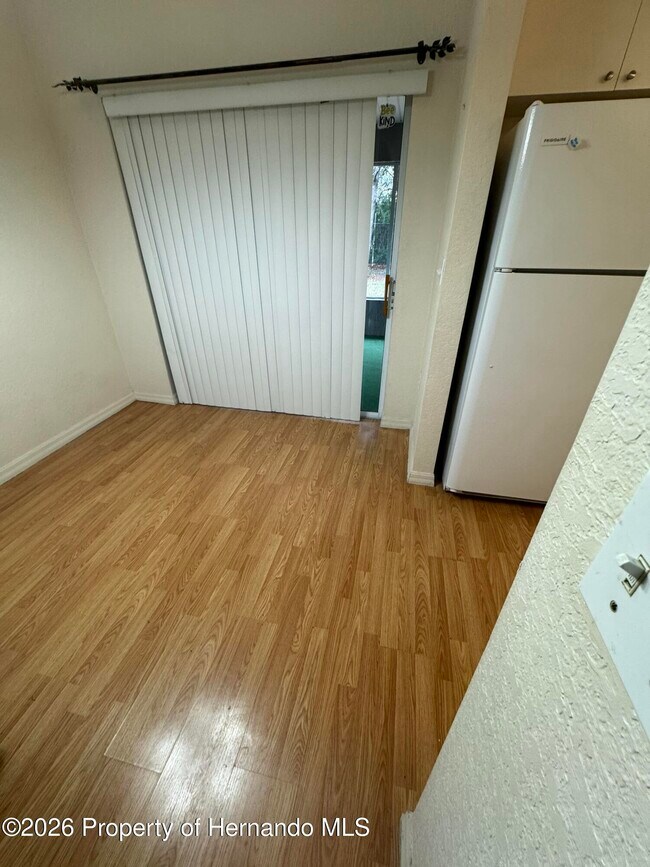 Foto del edificio - 4338 Millwood Rd