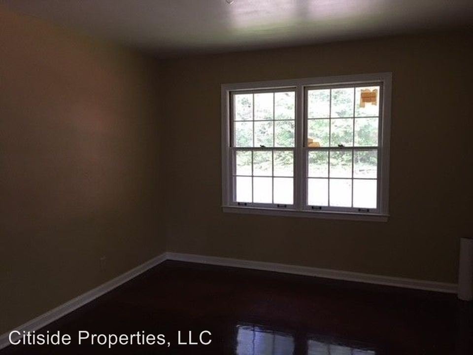 Building Photo - 3 br, 1 bath House - 1501 Sandtown Rd Sw