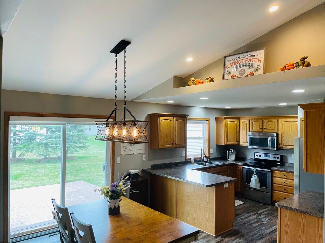 5451 North Ave, Denmark, WI 54208 House Rental in Denmark, WI