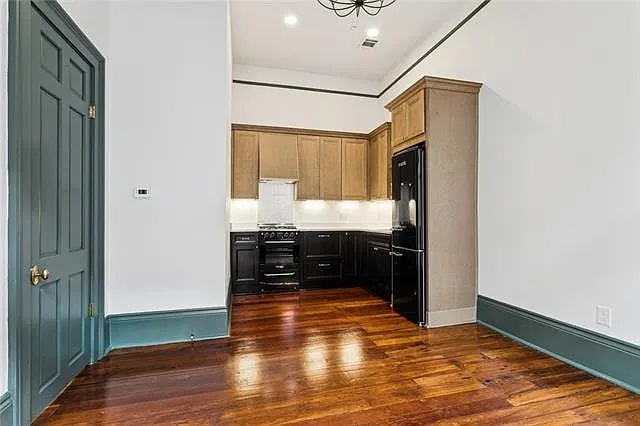 Photo - 632 Esplanade Ave Apartment