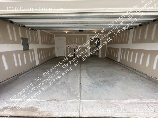 Building Photo - 3020 Castle Loch Lane