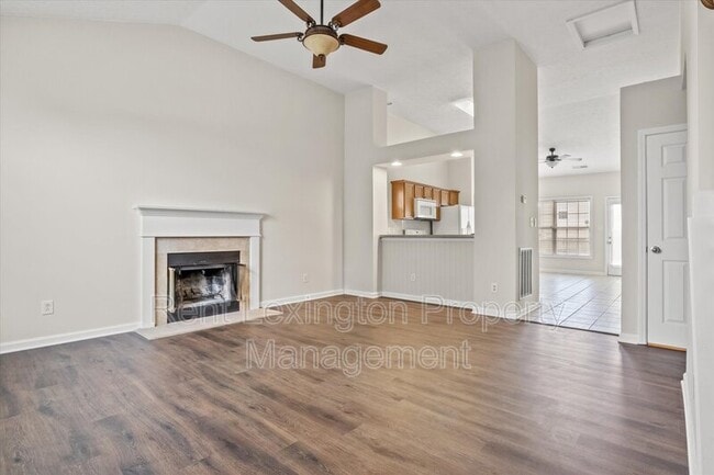 Building Photo - 3084 River Run Trail