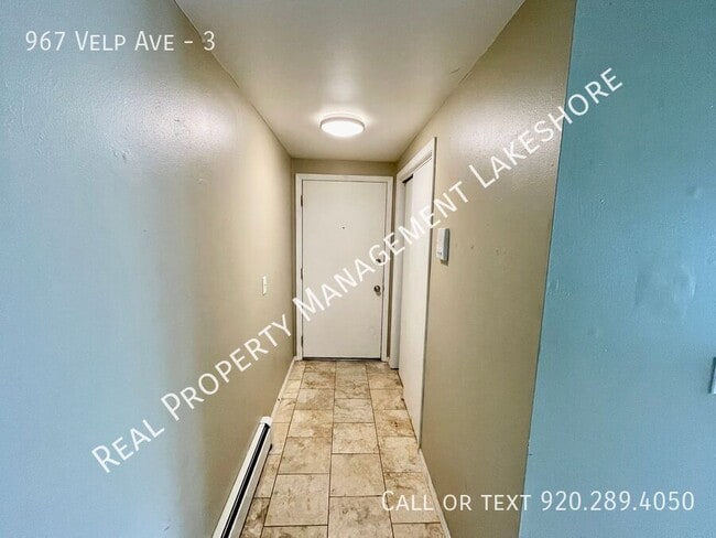 Building Photo - 967 Velp Ave