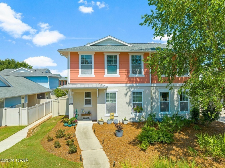 Foto principal - 204 Sand Oak Blvd