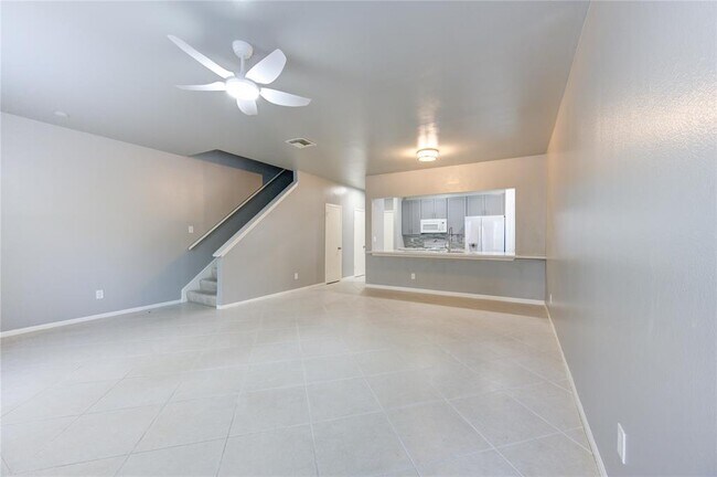Building Photo - 3050 Holly Hall St