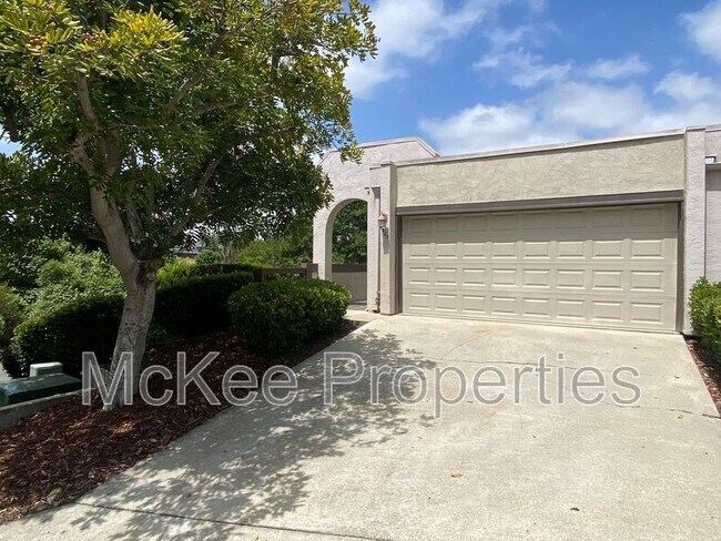 Building Photo - 6620 Reservoir Ln