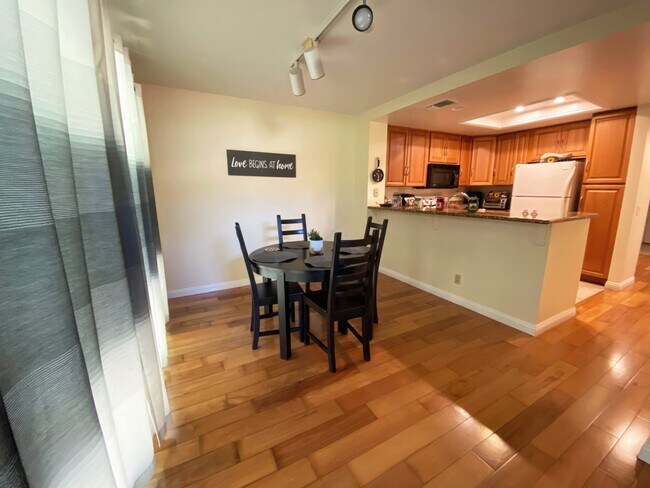 Building Photo - 227 Stanford Ct