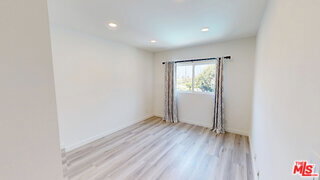 Foto del edificio - 10976 1/2 National Boulevard, Los Angeles, CA 90064 - 3 BR 3 BA house
