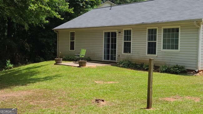 Building Photo - 601 Connors Path