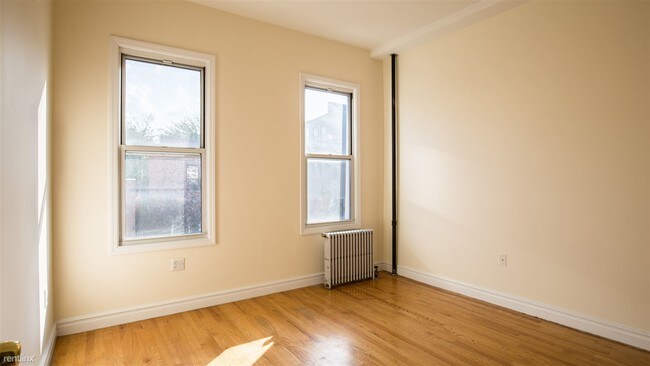 Building Photo - 3 br, 1 bath  - 117 Wilson Ave