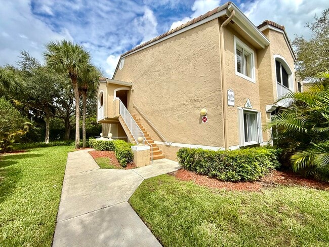 Foto del edificio - 284 Village Blvd