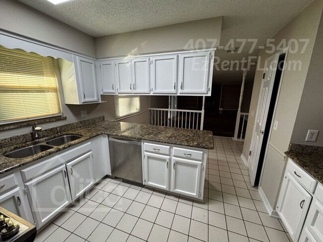 Foto del edificio - 2496 Bentridge Ct