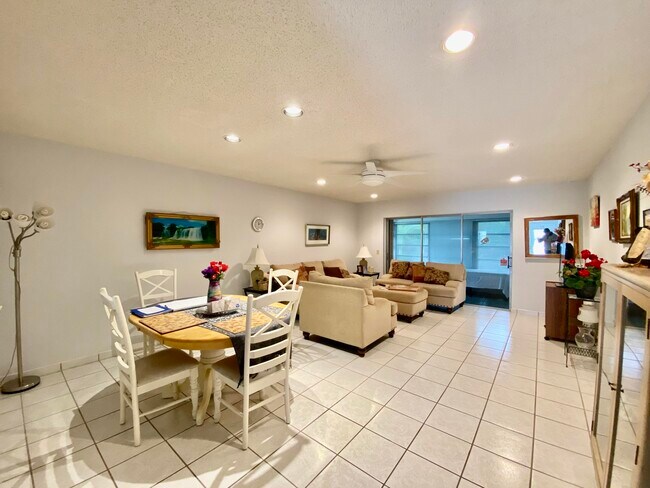 Building Photo - 795 Nantucket Cir