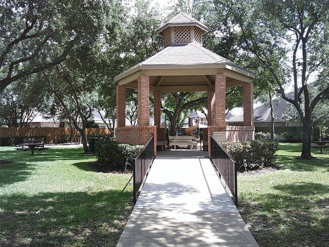 Building Photo - 13427 Garden Grove