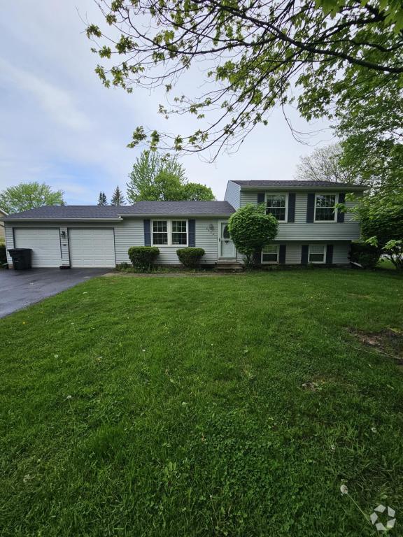 Building Photo - 8432 Falcon Dr