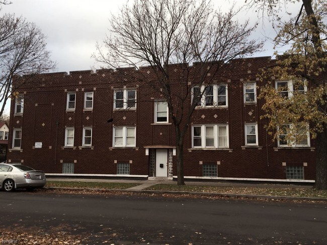 Building Photo - 6957 S Rockwell St
