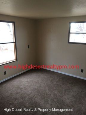 Building Photo - 825 E Ottley Ave