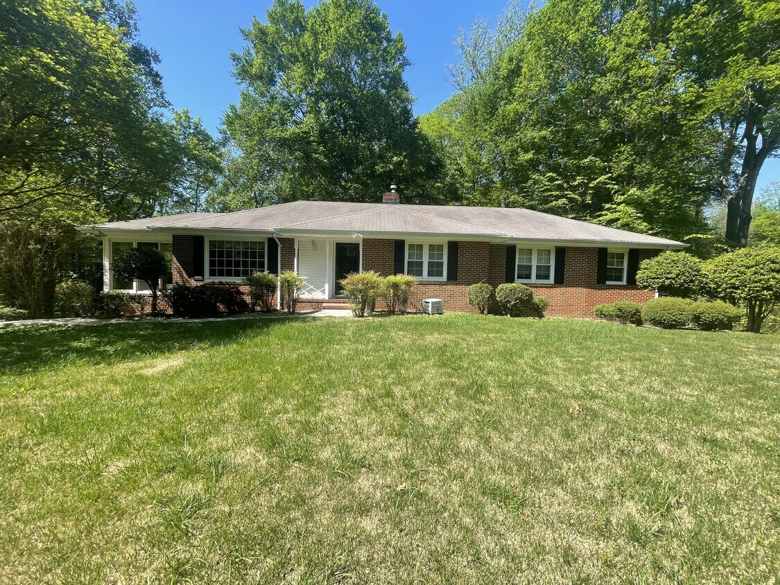 Foto principal - 501 Brookside Blvd