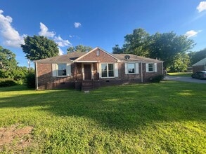 Building Photo - 2323 Sweetwood Rd