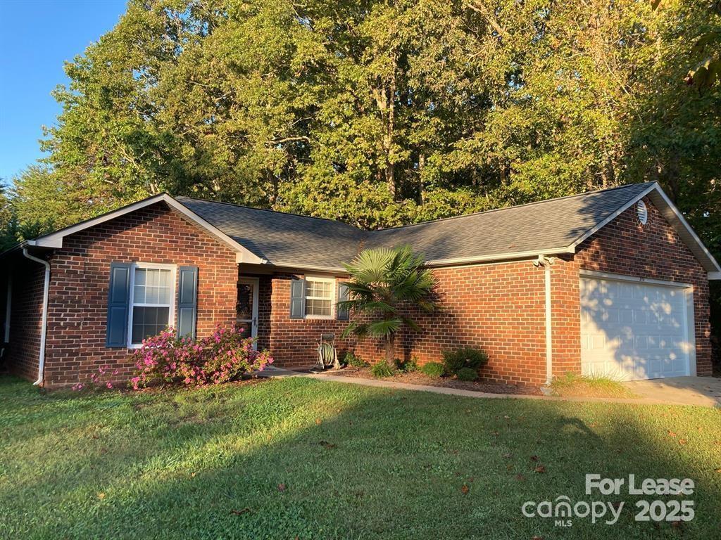 Foto principal - 2755 Nestle Ln