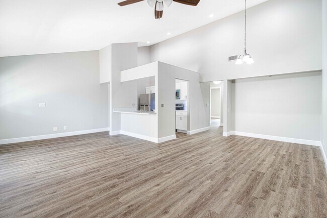 Foto del edificio - 4111 SE 22nd Ave