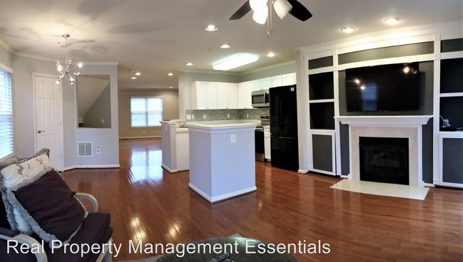 Foto del edificio - 3 br, 3.5 bath House - 3901 Red Deer Circle