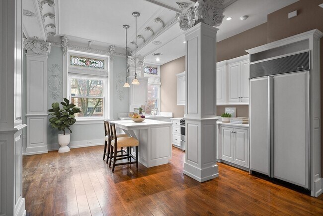 Foto del edificio - 8 Garrison St