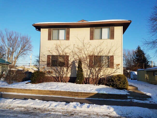 Building Photo - 804 Kane St
