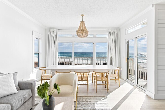 Foto del edificio - 17609 Front Beach Rd
