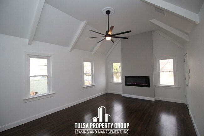 Building Photo - 1224 S Gary Pl