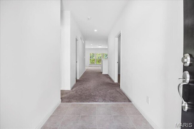 Foto del edificio - Stunning 3-bedroom, 2.5-bathroom home offe...