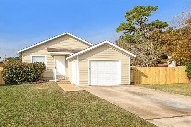 Building Photo - 11819 Greenspark Ln