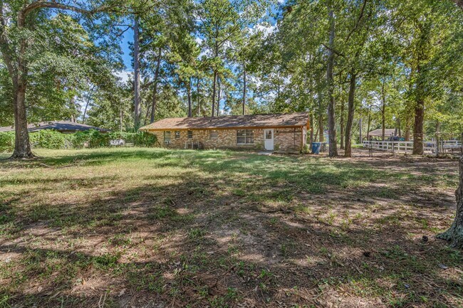 Foto del edificio - 3699 Piney Point Rd