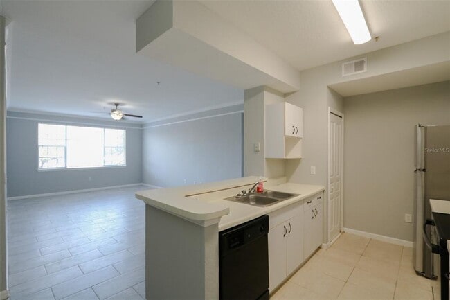 Building Photo - 17101 Carrington Park Dr