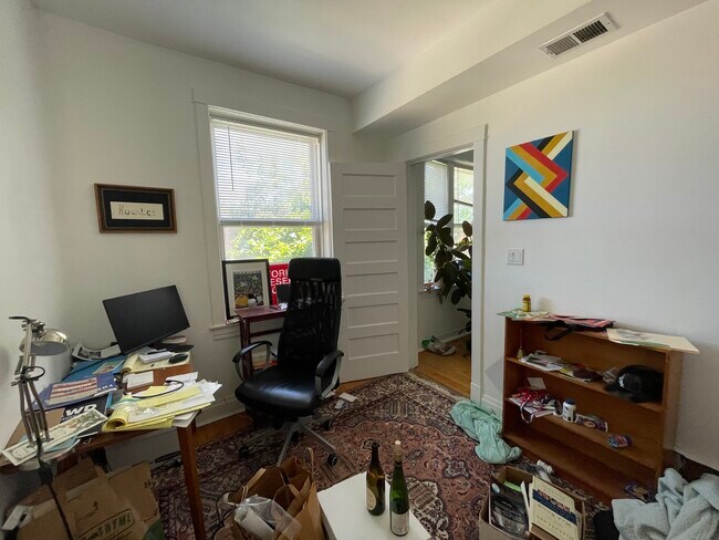 Foto del edificio - 3144 N Ridgeway Ave