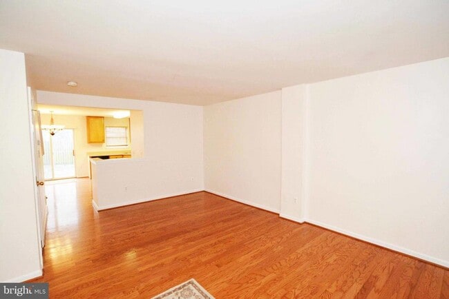 Building Photo - 42995 Astell St