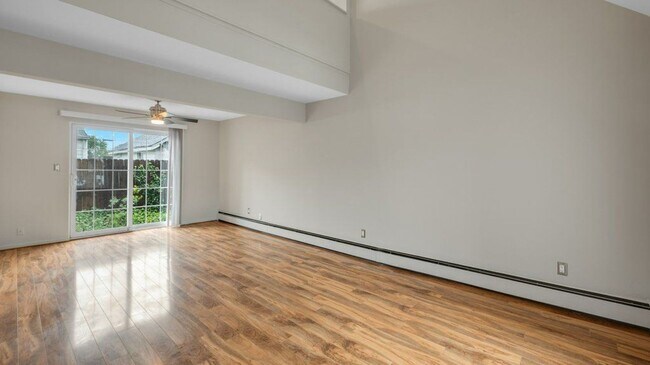 Foto del edificio - Sunrise Utica