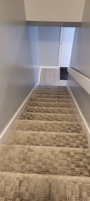 Building Photo - 138 Mossydale Ln