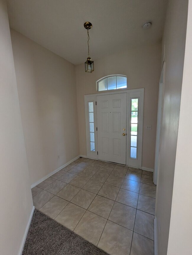 Foto del edificio - Great 4 Bedroom 2 Bath home in Heritage Park