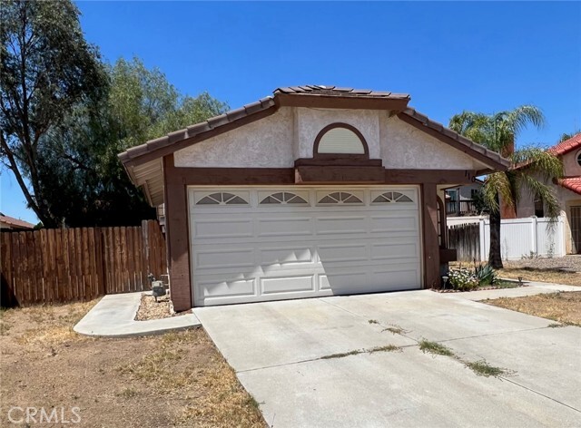 Building Photo - 110 Peppertree Dr