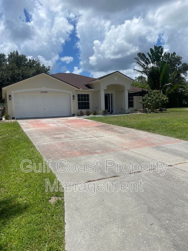 Foto del edificio - 20255 Macon Ln