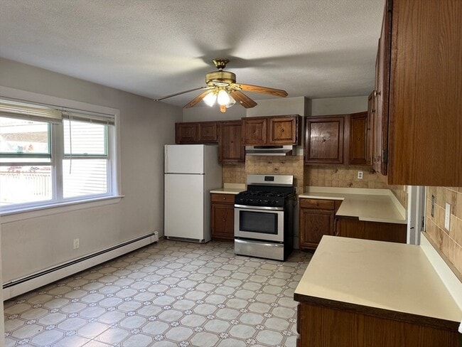 Photo - 230 Havre St Apartment